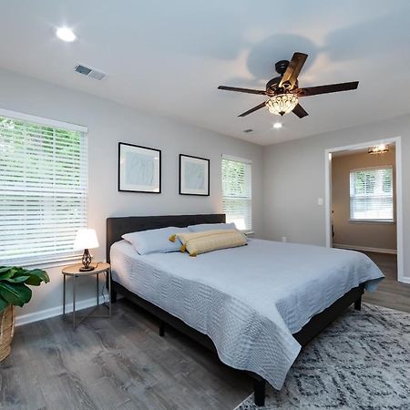Brandnew Spacious 4 Bedroom House Minutes To Uptown שרלוט מראה חיצוני תמונה