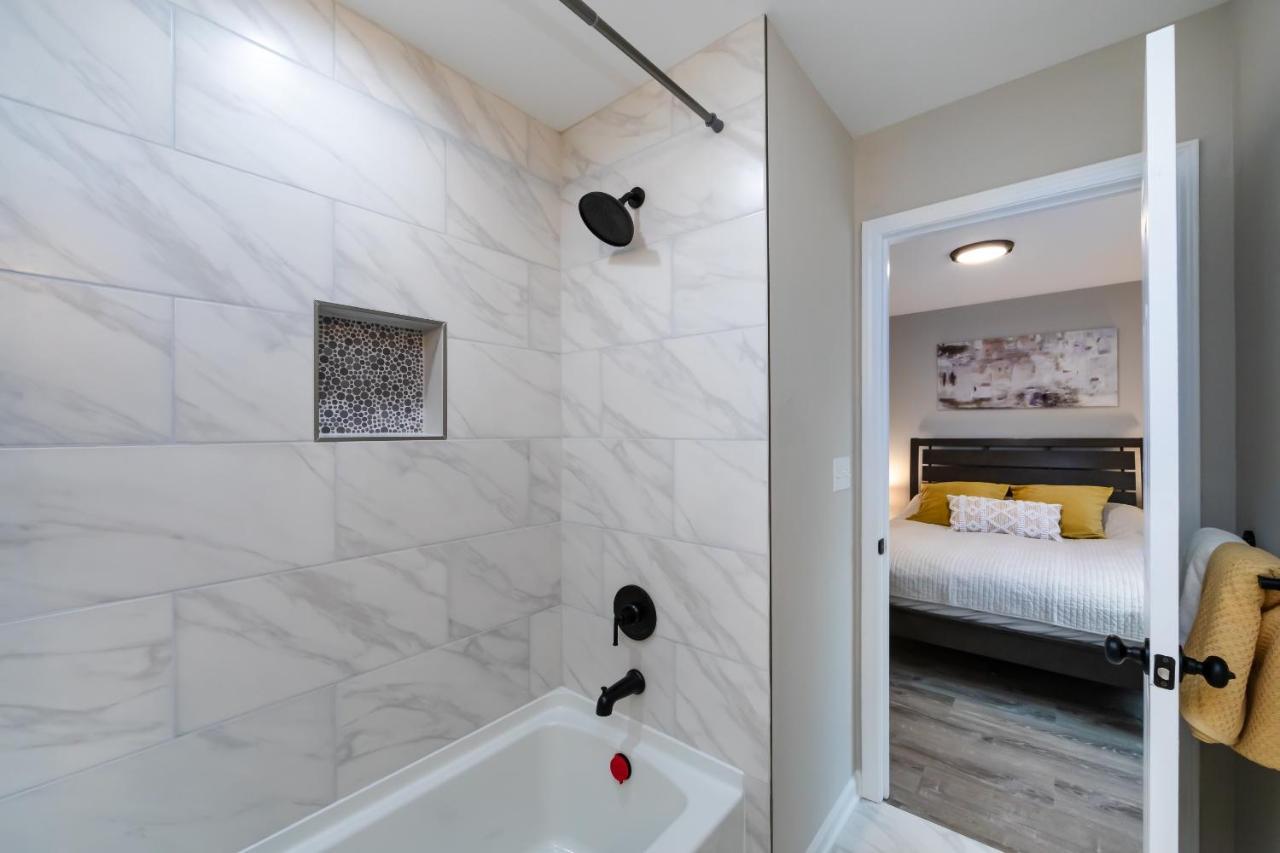 Brandnew Spacious 4 Bedroom House Minutes To Uptown שרלוט מראה חיצוני תמונה