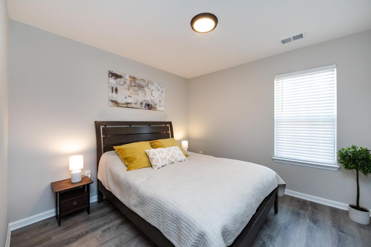 Brandnew Spacious 4 Bedroom House Minutes To Uptown שרלוט מראה חיצוני תמונה