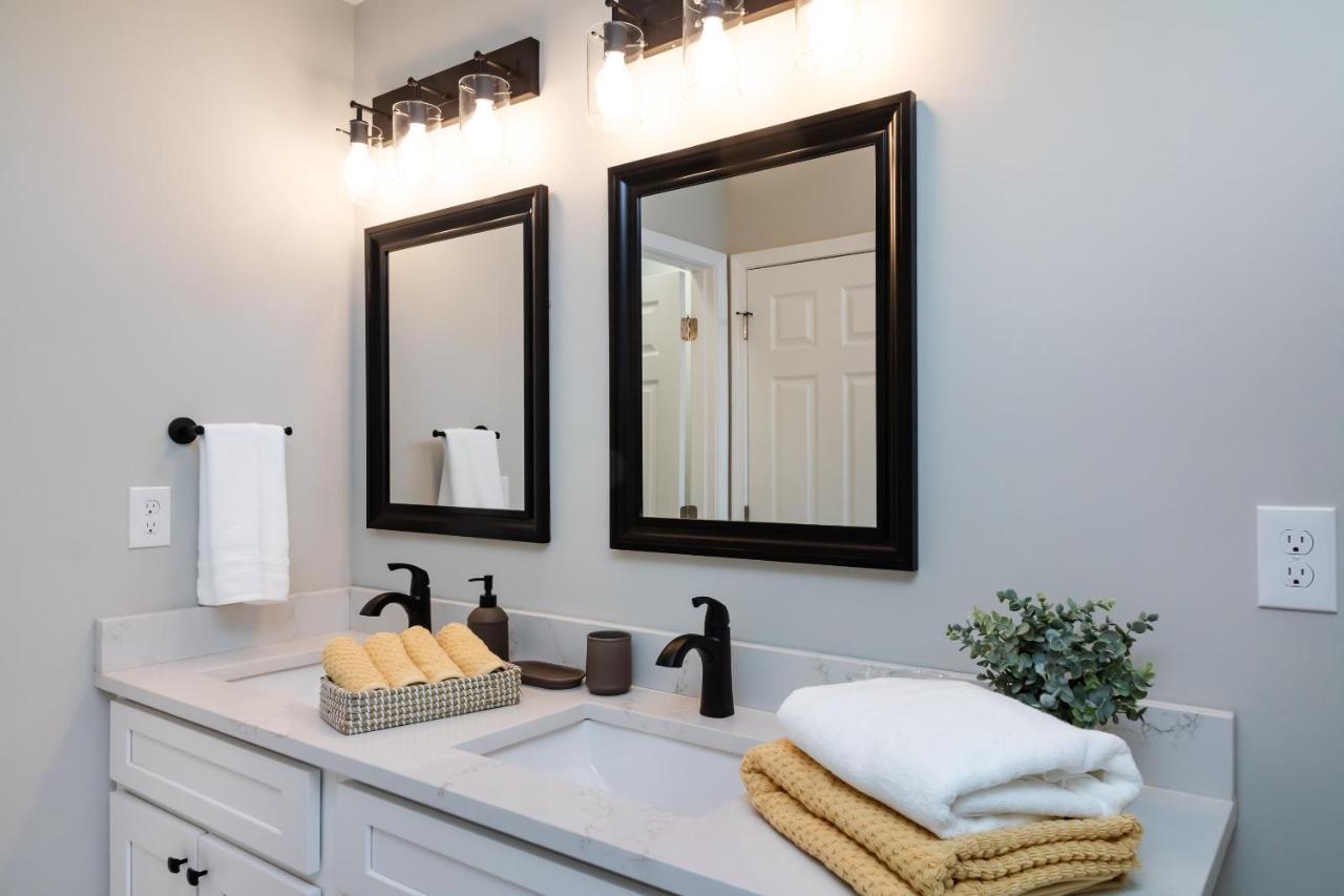 Brandnew Spacious 4 Bedroom House Minutes To Uptown שרלוט מראה חיצוני תמונה
