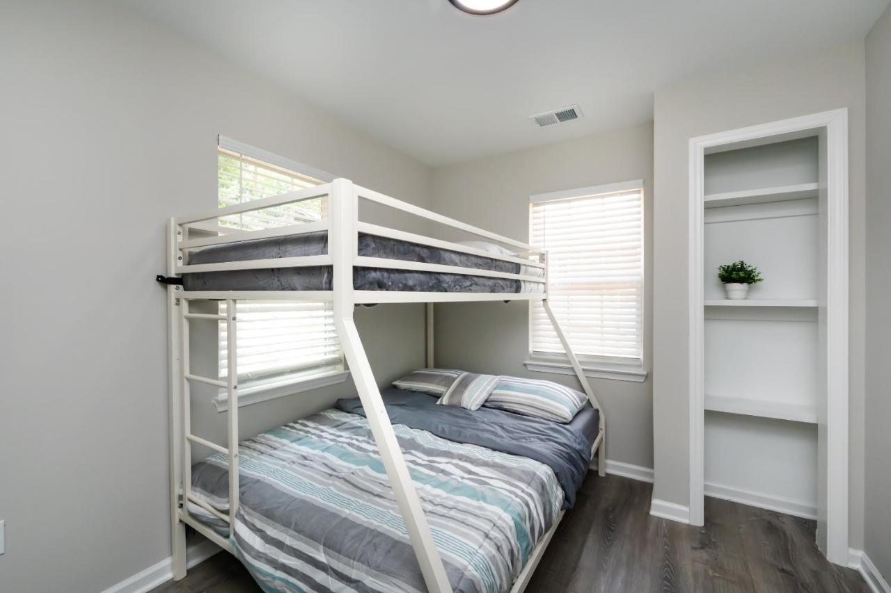 Brandnew Spacious 4 Bedroom House Minutes To Uptown שרלוט מראה חיצוני תמונה